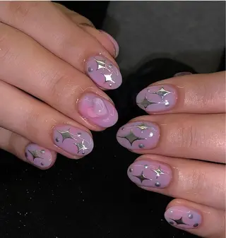 ミディアム nina beautyのネイルデザイン