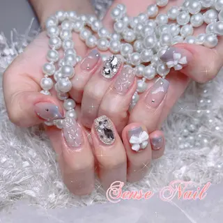 ネイル Kurieitibu 🍬Byu~tīのネイルデザイン