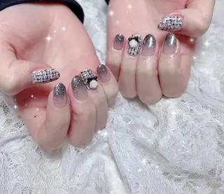 ネイル FLARE NAIL フレアネイルのネイルデザイン