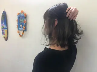 ミディアム カラー CoCooN Hiromiのヘアスタイル