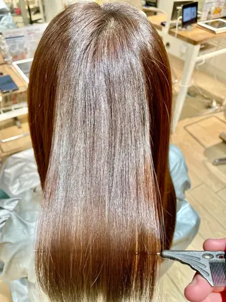 セミロング カラー afloatkobe所属・美髪/髪質改善 川口凌弥のヘアスタイル