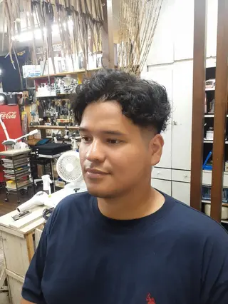 ミディアム パーマ マーリィズ 小澤のヘアスタイル