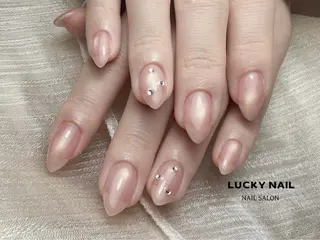 ネイル LUCKY NAILのネイルデザイン