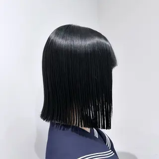 カラー Mio|ぱつっとボブ |髪質改善ストレートのヘアスタイル