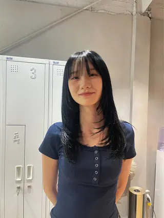 ロング カラー esse所属・阪倉 美玲のヘアスタイル