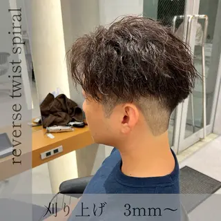 ショート パーマ 豊崎 佑輔のヘアスタイル