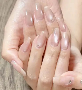 Blue Reef 新宿店所属・R nail アミのネイルデザイン