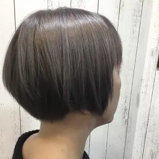 ショート カラー embrace エンブレイスのヘアスタイル