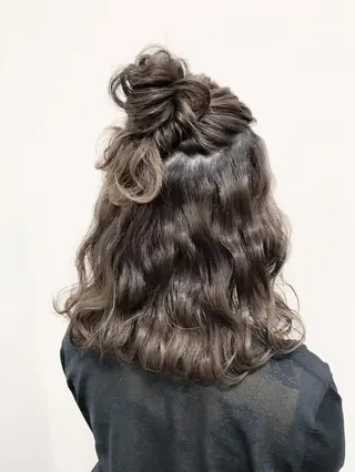 ミディアム ヘアアレンジ 沢田 瞳のヘアスタイル