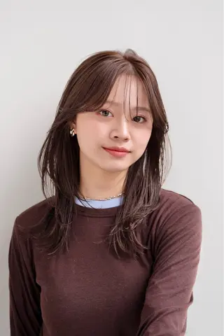 ミディアム 似合わせ/ベージュ /レイヤー/りほ🤍のヘアスタイル