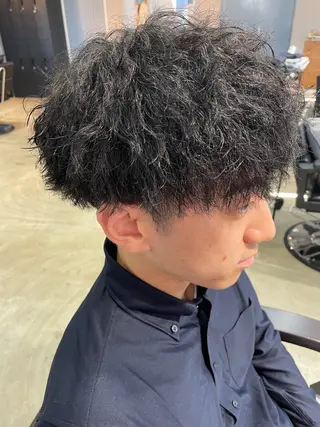 ショート パーマ メンズ TELAHAIR四街道店所属・⚜️TELAHAIR ⚜️櫻井のヘアスタイル