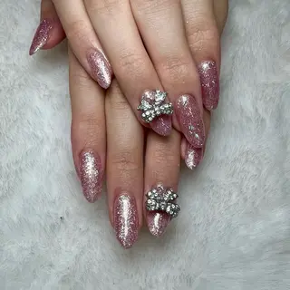 ネイル share所属・. yurieのネイルデザイン