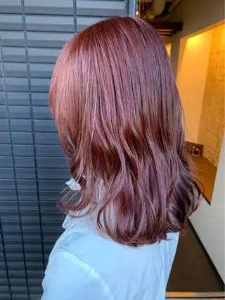 ミディアム 🤎タケオカ サキ🤎のヘアスタイル