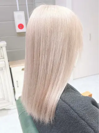 ロング カラー ヘアアレンジ 𝐑𝐈𝐍𝐊𝐀 🐣🩷のヘアスタイル