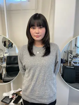 セミロング レイヤーカット🎀 kanaのヘアスタイル