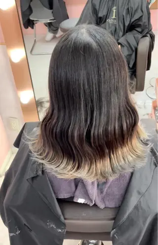 セミロング カラー ブリーチ人気No.1 MANATO🎨🌈のヘアスタイル