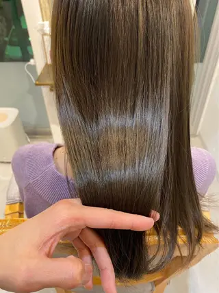 ロング カラー Natural所属・小柳 公邦のヘアスタイル