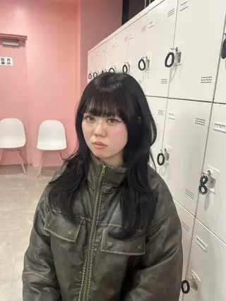 セミロング レイヤーカット／ ハイトーン/Moeのヘアスタイル