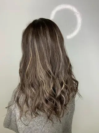 セミロング カラー 山内 聡史のヘアスタイル