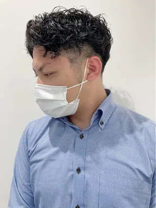 ショート パーマ メンズ Lond luce心斎橋【ロンドルーチェ】所属・Ruriブリーチ 酸性ストレートのヘアスタイル