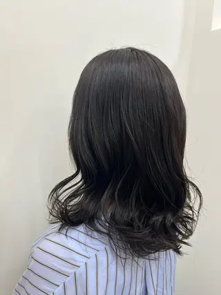 セミロング カラー Rian リアンのヘアスタイル