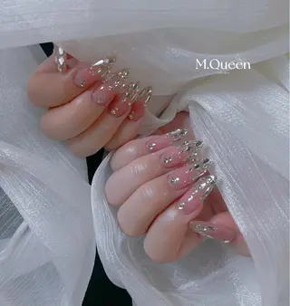 ネイル MQueen ネイルサロンマルのネイルデザイン