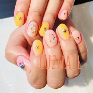 ネイル パラジェル lira nailのネイルデザイン
