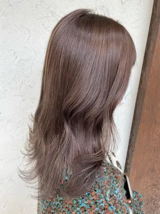 セミロング しもかわ かほのヘアスタイル
