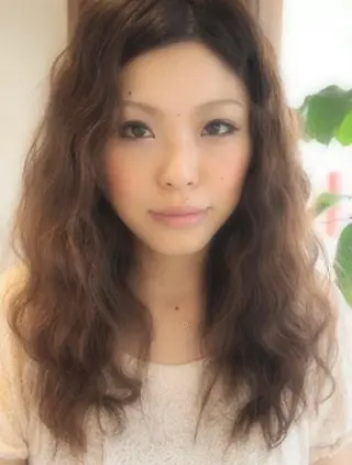 ミディアム カラー grand juteのヘアスタイル