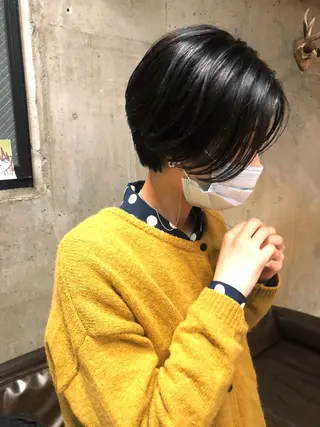 ショート カラー パーマ/レイヤー 岩山丈一郎のヘアスタイル