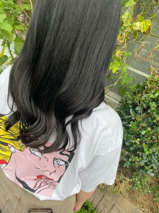 ロング 永沼 真依のヘアスタイル