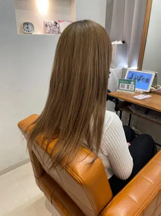 ロング 【完全個室】髪質改善 暖色カラー/山崎唯奈のヘアスタイル