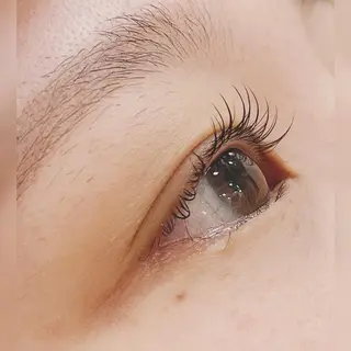 マツエク・マツパ Glitter所属・菊入明海/マツパ/眉 ワックスのマツエク・マツパデザイン