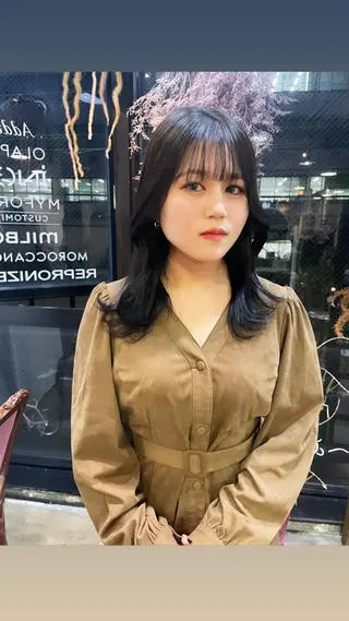ミディアム カラー ヘアアレンジ emu head spa & treatment所属・髙塚碧🇰🇷 韓国ヘア🎗️のヘアスタイル