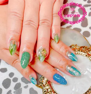 ネイル CROWN プライベートサロンのネイルデザイン