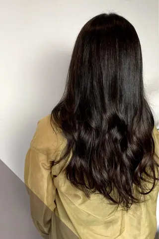 ロング カラー 菊地 紗矢のヘアスタイル