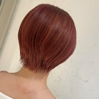 ショート カラー カジュアルを女っぽく 𝗮𝘆𝗮𝗰𝗼のヘアスタイル