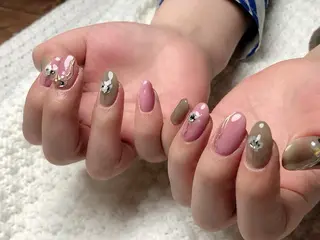 ネイル 新山 聖のネイルデザイン