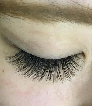 マツエク・マツパ 水 田のマツエク・マツパデザイン