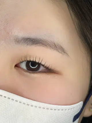 マツエク・マツパ eyelashsalon Lily Me所属・イイダ リナのマツエク・マツパデザイン