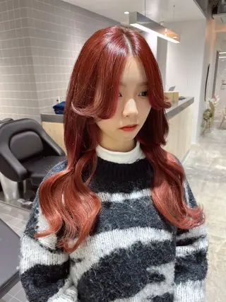 ロング カラー ヘアアレンジ 🪸ハイトーンカラー エクステmisakiのヘアスタイル