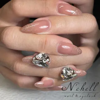 ネイル Nailist Aoiのネイルデザイン