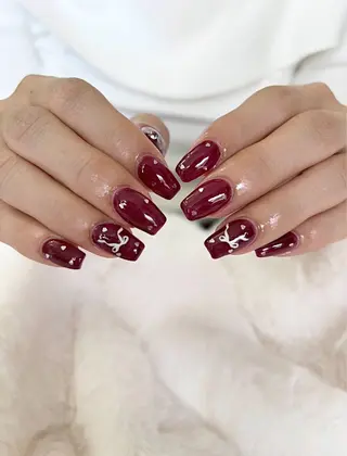 ミディアム アンルボネイル&アイラッシュ所属・anlubon /Jr.ネイリストのネイルデザイン