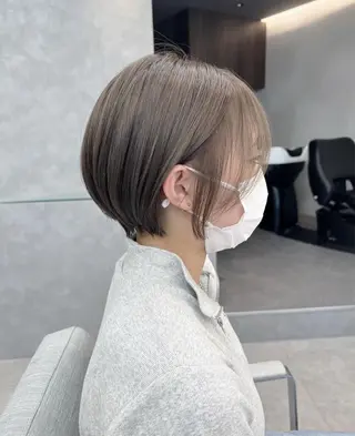 ショート カラー 小森聖奈 韓国風レイヤーカットのヘアスタイル