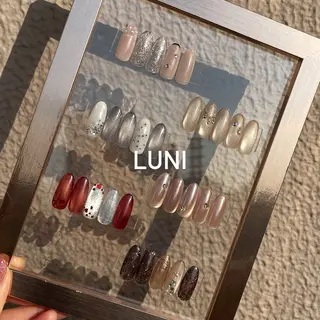 ネイル LUNI（シェアサロンHeartSpace内）所属・LUNI 久屋大通 ˚✧₊⁎/ yuriのネイルデザイン