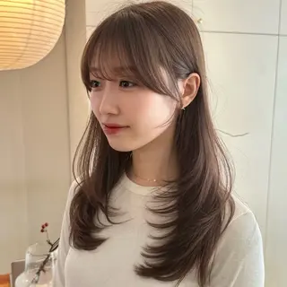 セミロング 🌹ハッシュカット、 レイヤー韓国ヘア🌹のヘアスタイル