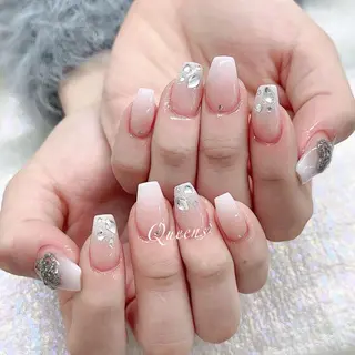 ネイル Queens 榊 まおのネイルデザイン