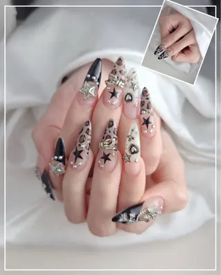 ネイル Lyna 池袋のネイルデザイン