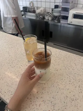 BEAUTY GENE proffesional 丸ビル店所属・BEAUTY GENE 脇之薗のマツエク・マツパデザイン