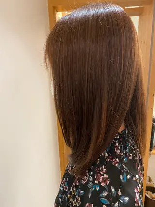 セミロング カラー 髪質改善 大内翔太のヘアスタイル